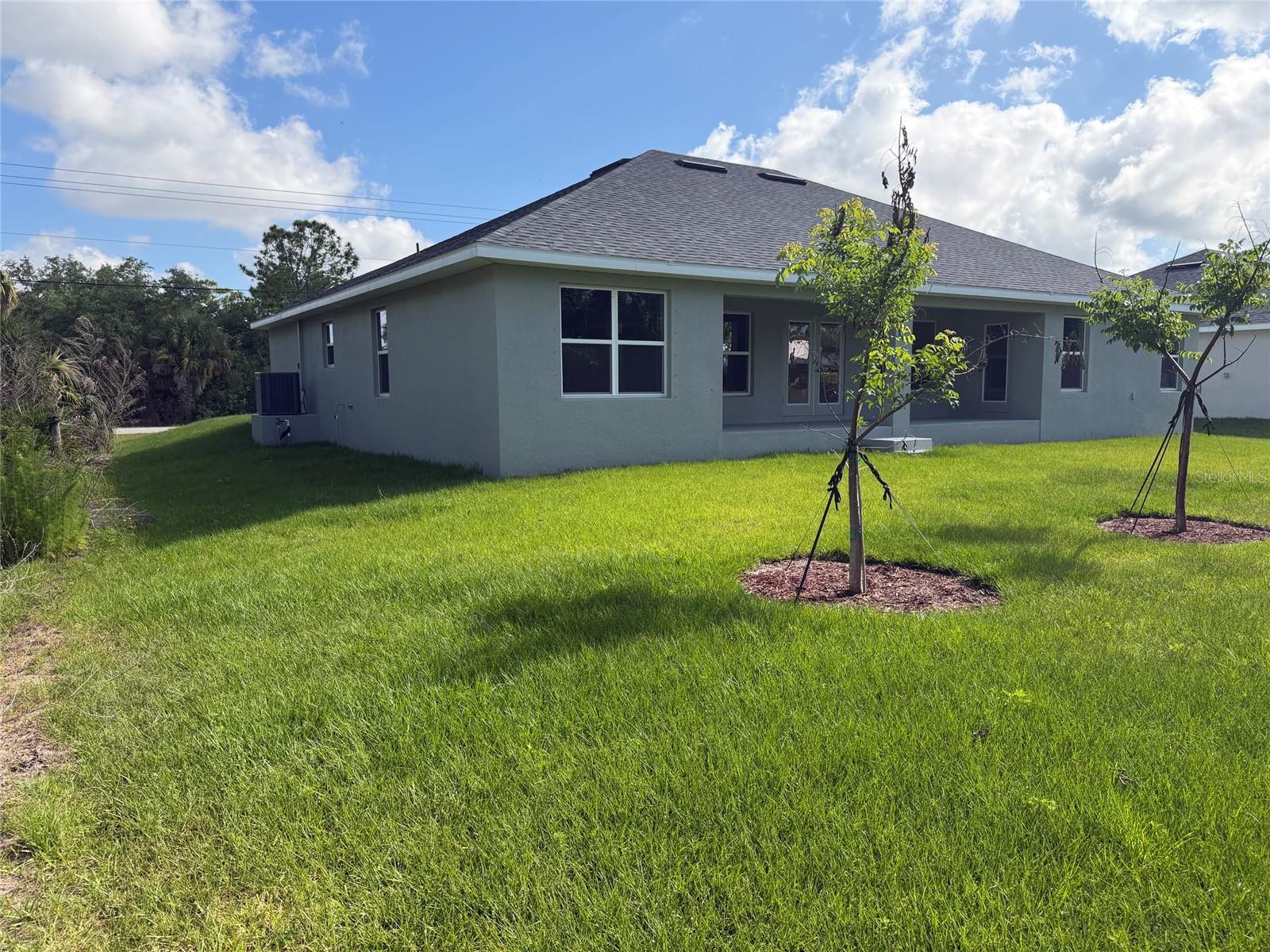 17433 EDGEWATER DR, PORT CHARLOTTE, FL, 33948