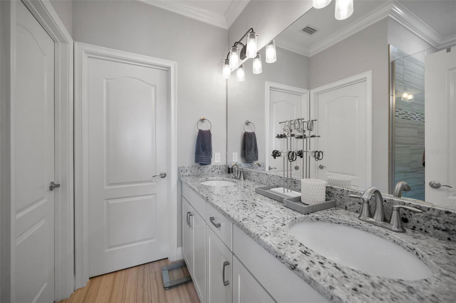 19915 GULF BLVD #605, INDIAN SHORES, FL, 33785