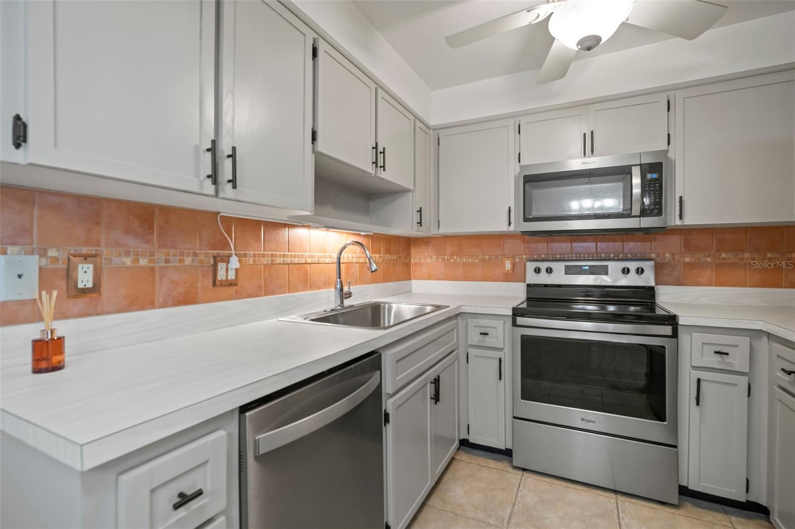 2320 SHELLY DR #B, PALM HARBOR, FL, 34684