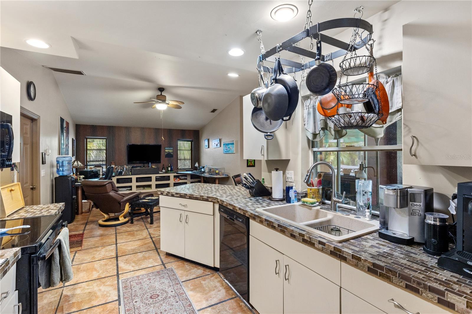 230 SALISBURY ST, PORT CHARLOTTE, FL, 33954