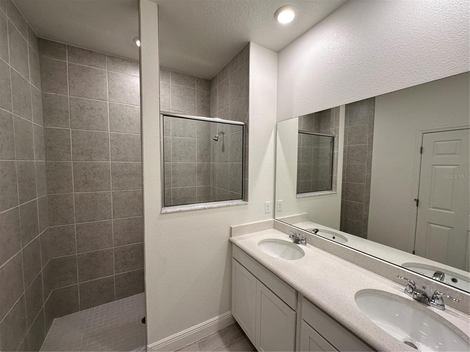 14 LONDONDERRY DR, PALM COAST, FL, 32137