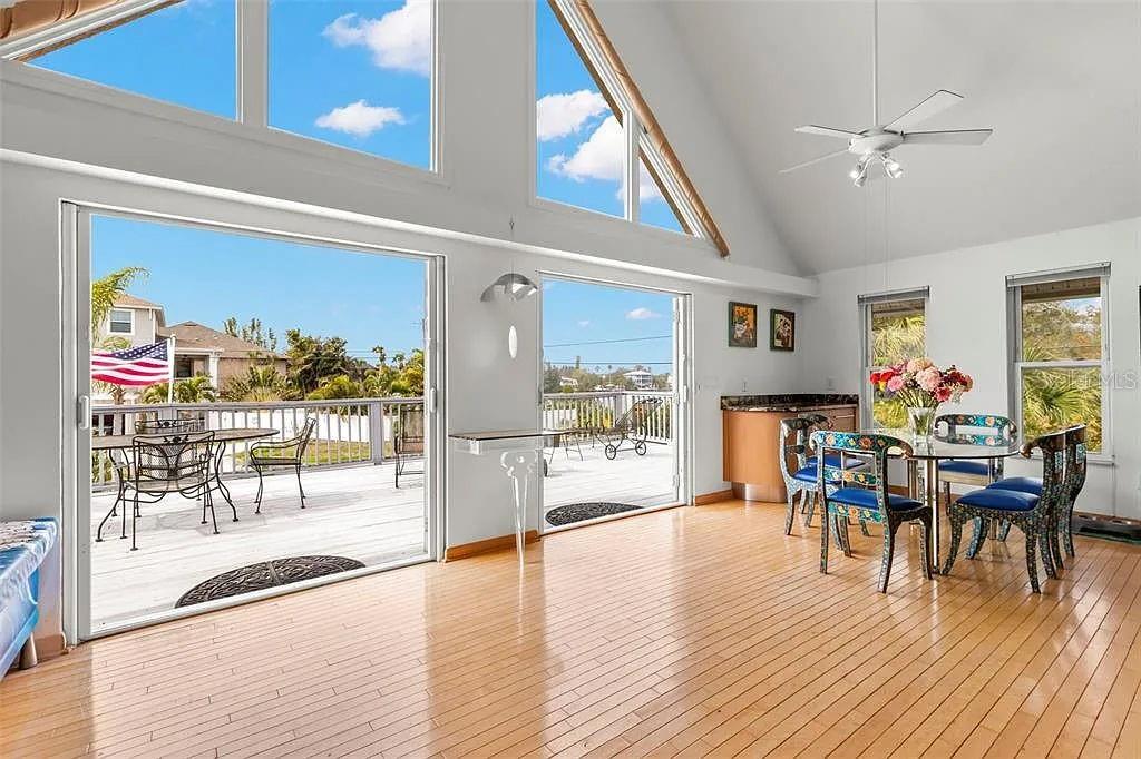 800 MISSOURI AVE, PALM HARBOR, FL, 34683