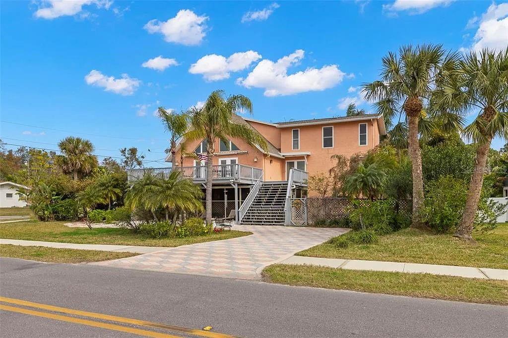 800 MISSOURI AVE, PALM HARBOR, FL, 34683