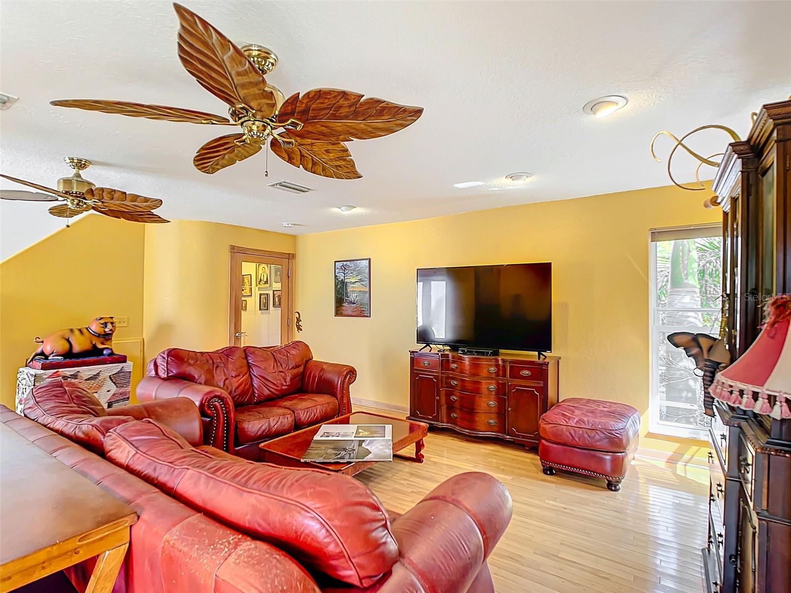 800 MISSOURI AVE, PALM HARBOR, FL, 34683