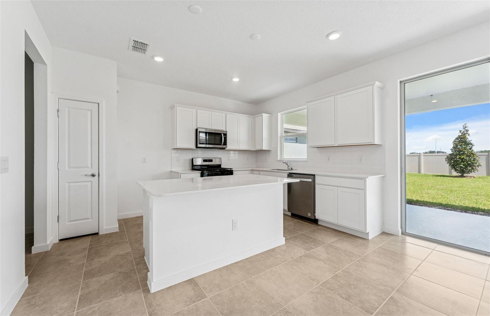 9822 CRESCENT MOON DR, RIVERVIEW, FL, 33578