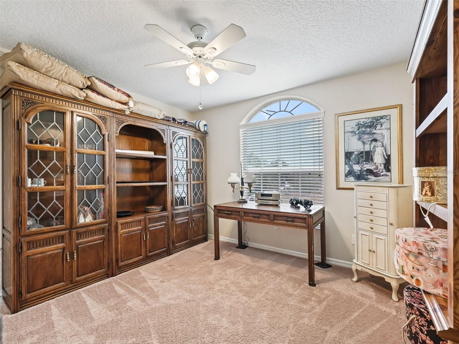 39727 REDBUD RD, LADY LAKE, FL, 32159