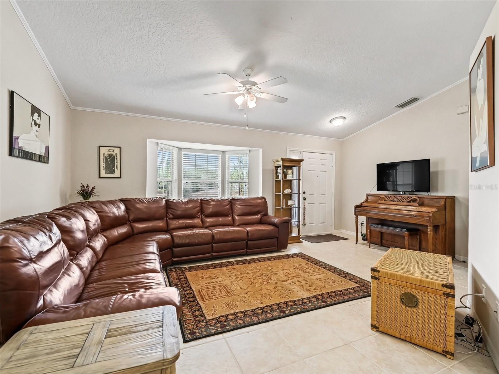 39727 REDBUD RD, LADY LAKE, FL, 32159