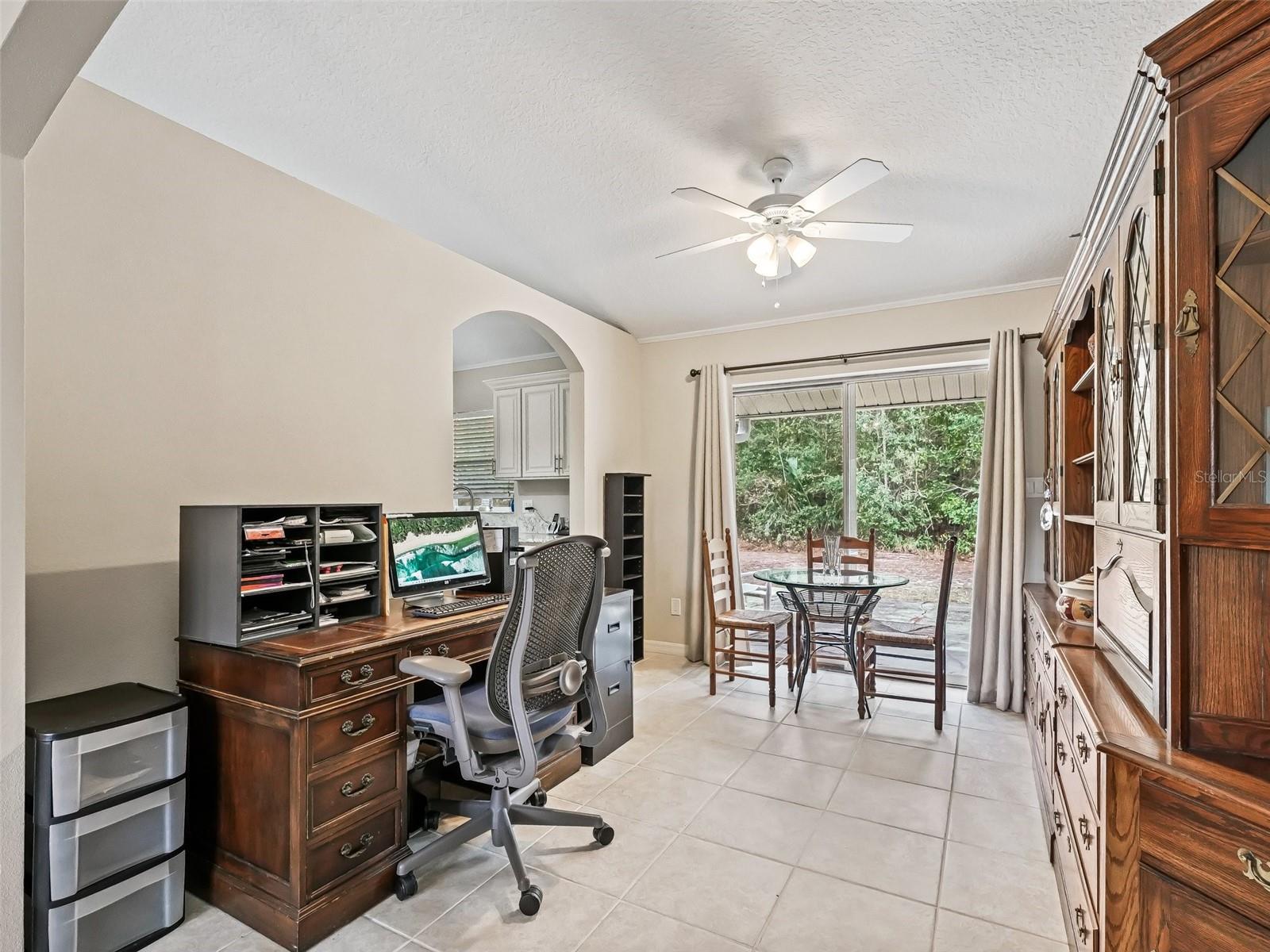 39727 REDBUD RD, LADY LAKE, FL, 32159