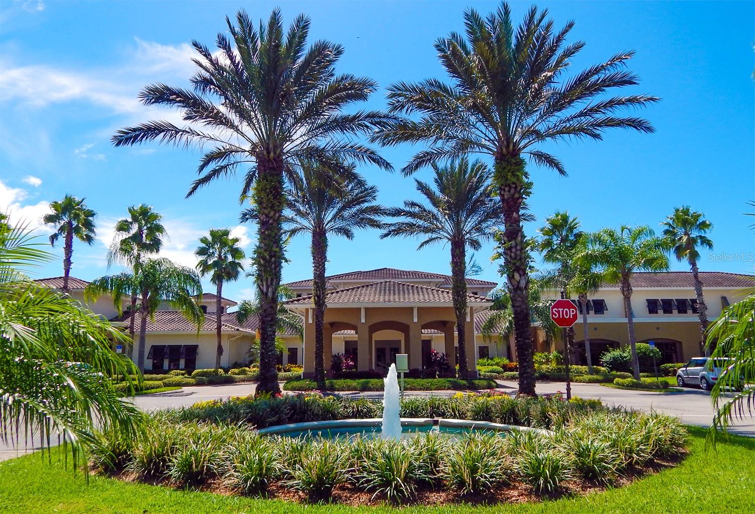 1211 LYNDHURST GREENS DR, SUN CITY CENTER, FL, 33573
