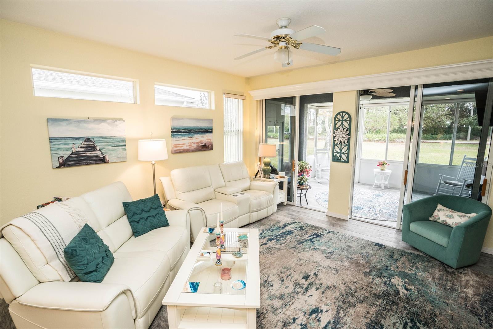 1211 LYNDHURST GREENS DR, SUN CITY CENTER, FL, 33573