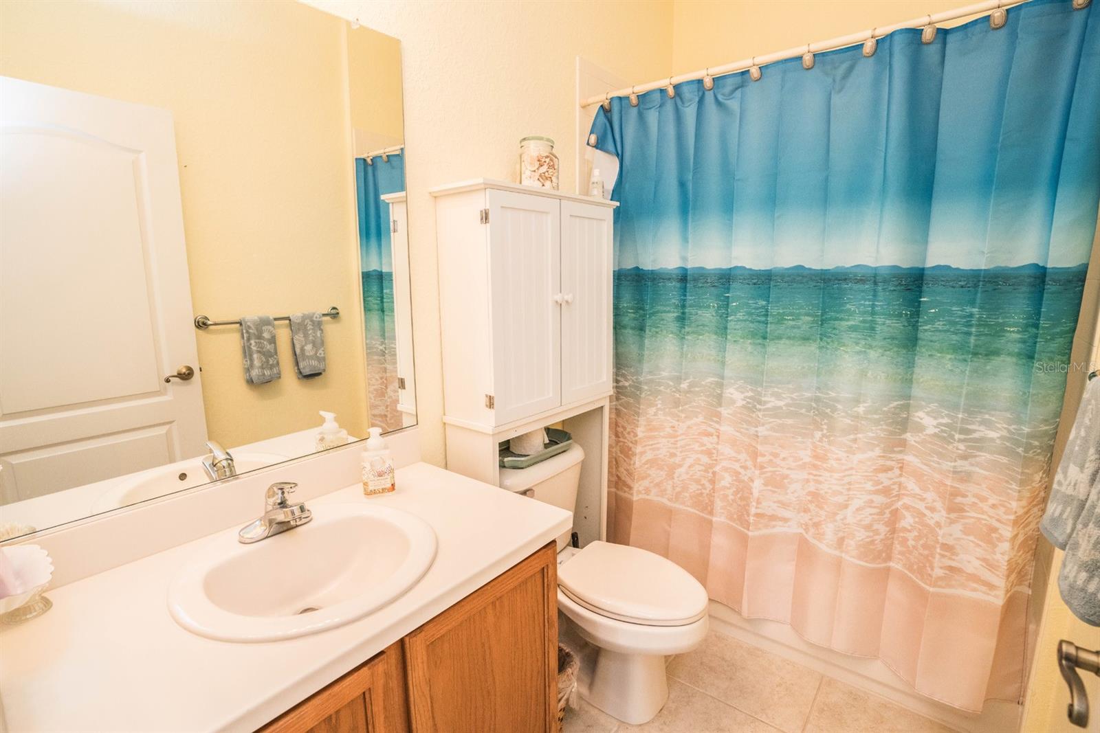 1211 LYNDHURST GREENS DR, SUN CITY CENTER, FL, 33573