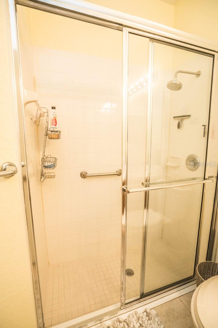 1211 LYNDHURST GREENS DR, SUN CITY CENTER, FL, 33573