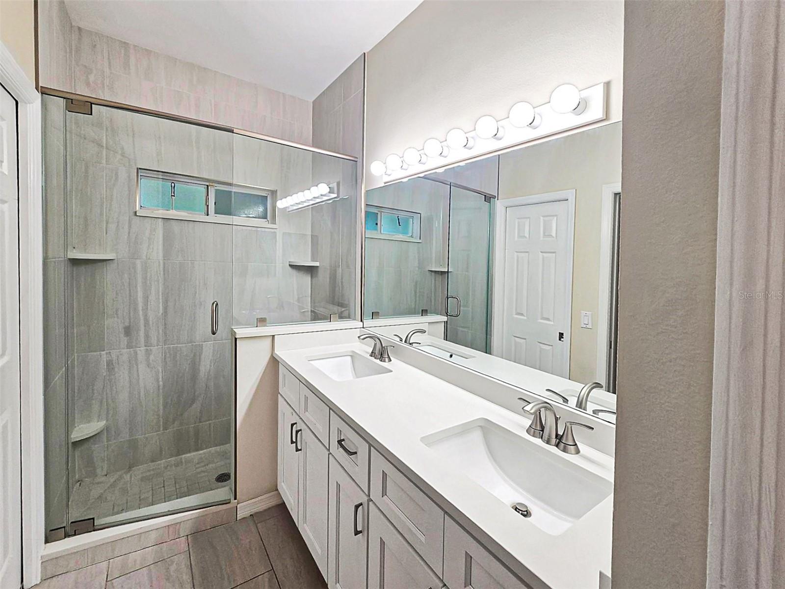 6470 GOLDEN LEAF CT, LAKEWOOD RANCH, FL, 34202