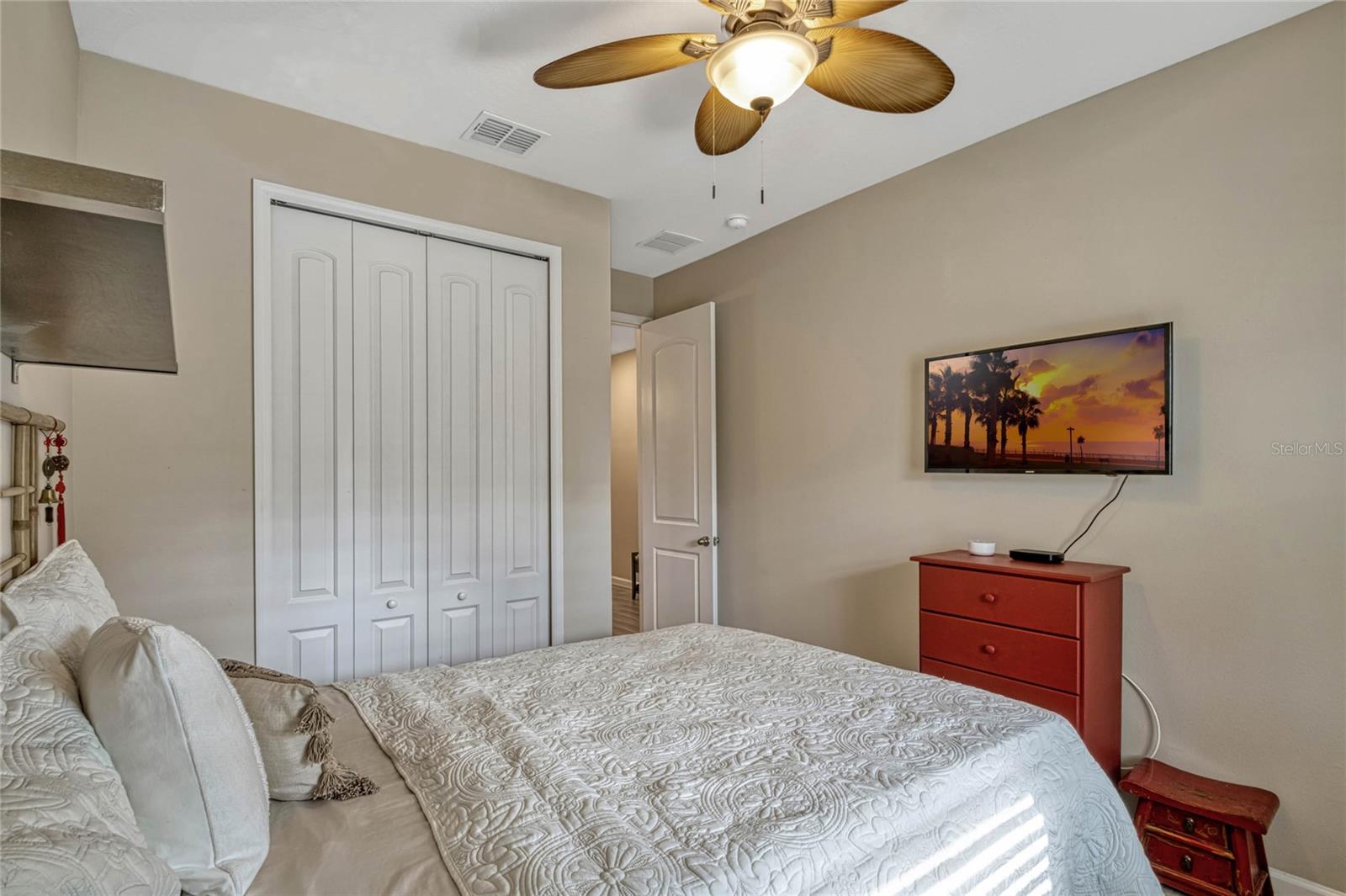 10161 SPRING LAKE DR, CLERMONT, FL, 34711
