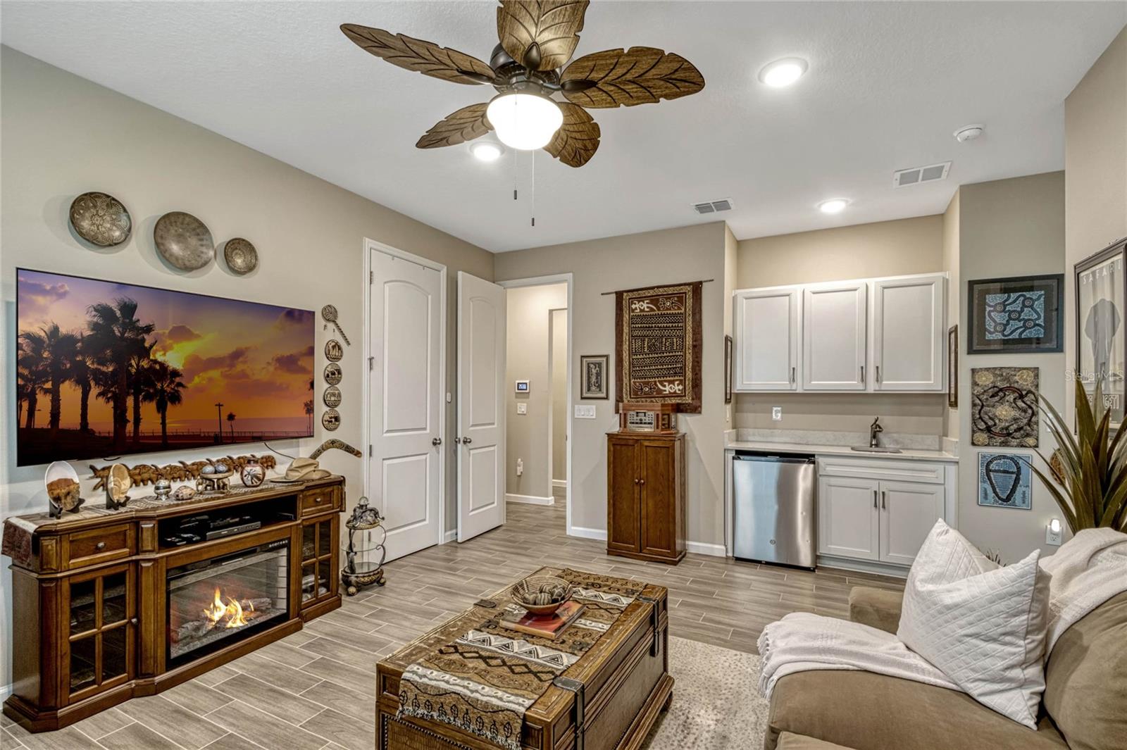 10161 SPRING LAKE DR, CLERMONT, FL, 34711