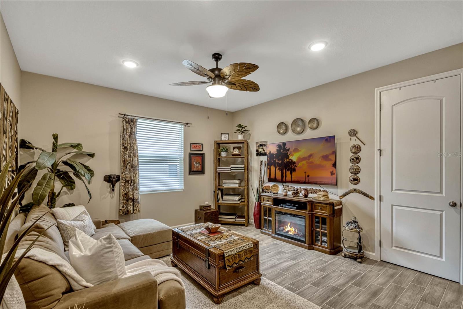 10161 SPRING LAKE DR, CLERMONT, FL, 34711