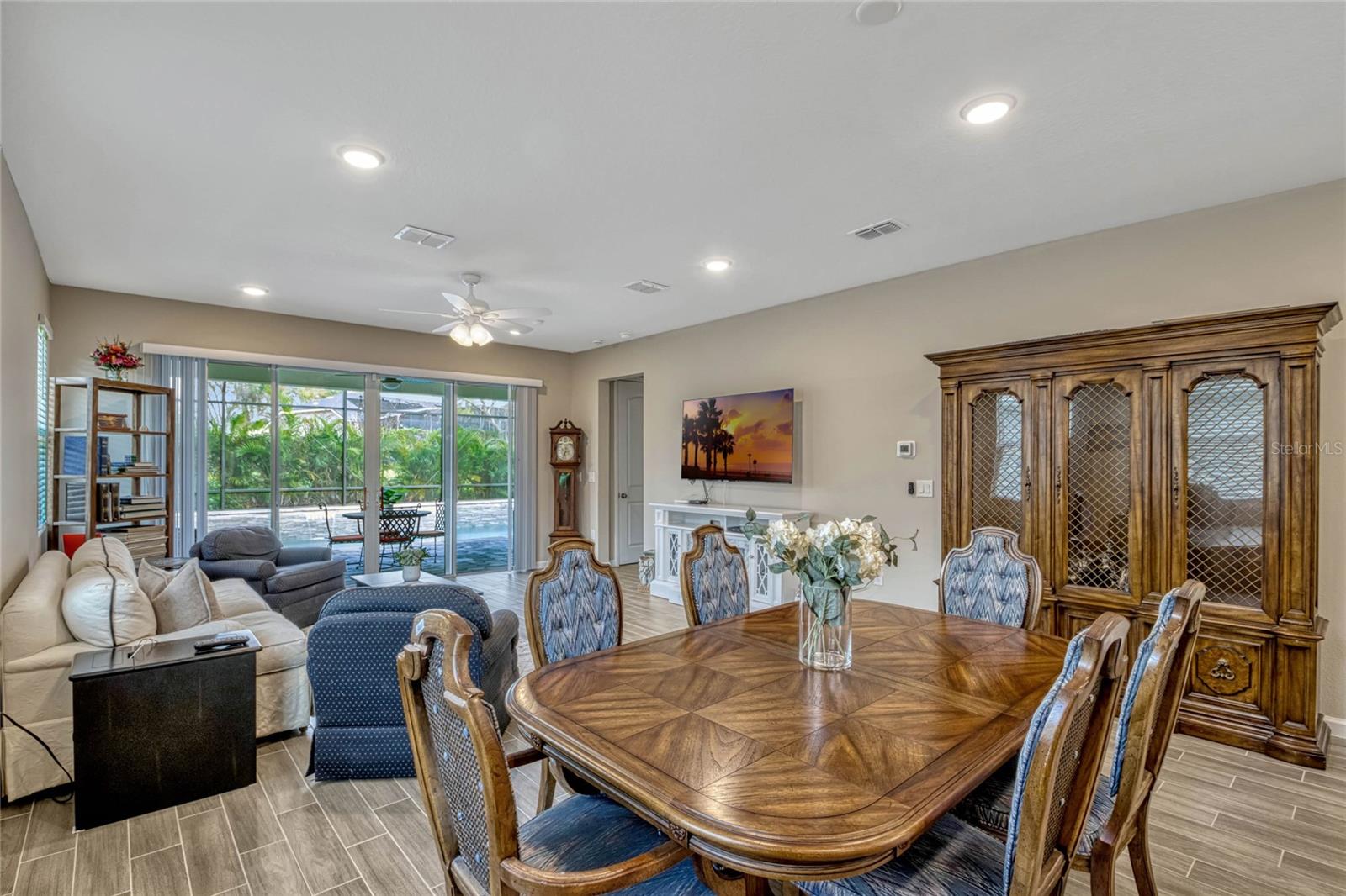 10161 SPRING LAKE DR, CLERMONT, FL, 34711