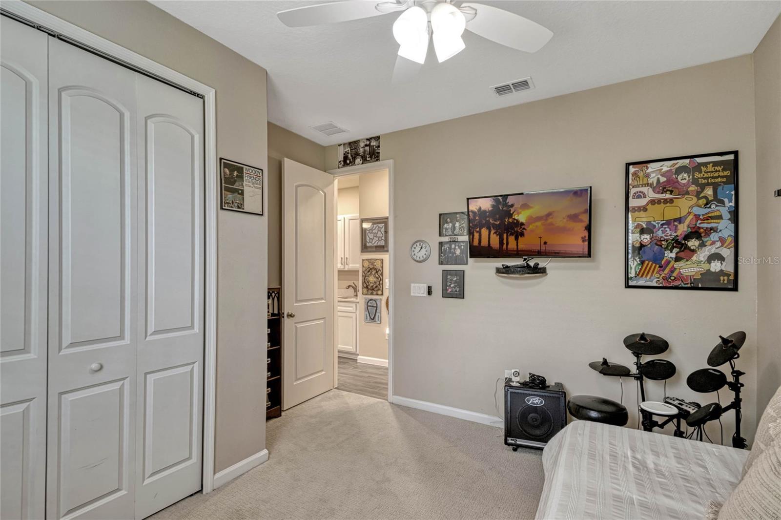 10161 SPRING LAKE DR, CLERMONT, FL, 34711