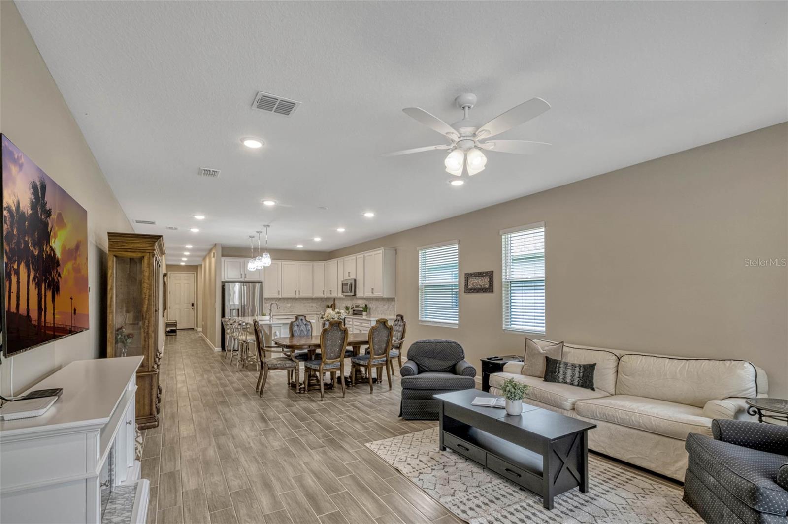 10161 SPRING LAKE DR, CLERMONT, FL, 34711
