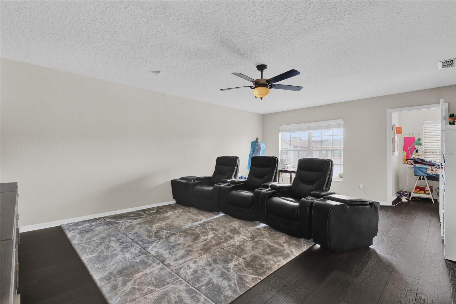 1255 BLACKWATER POND DR, ORLANDO, FL, 32828