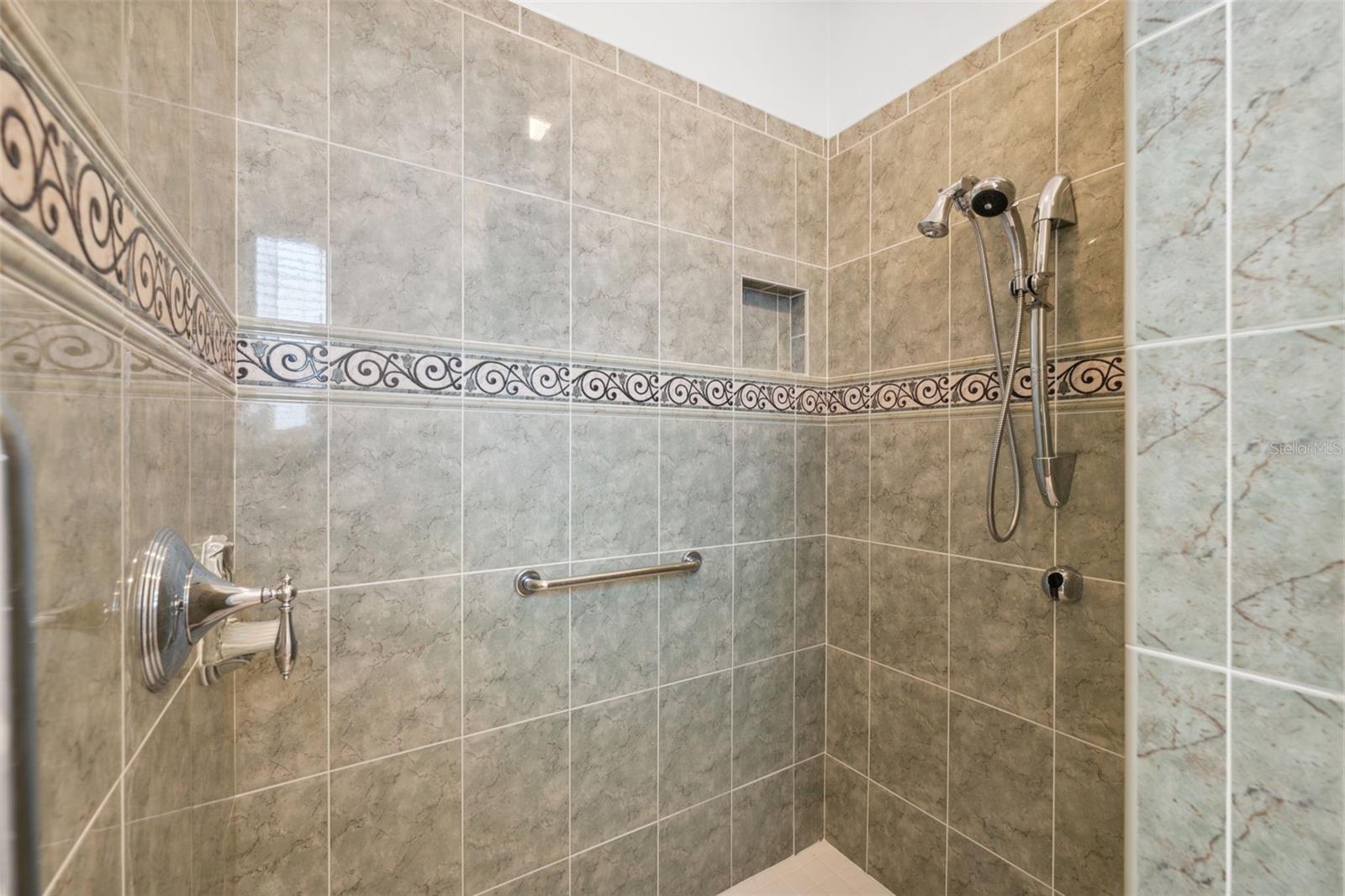 9090 ALEXANDRIA DR, WEEKI WACHEE, FL, 34613