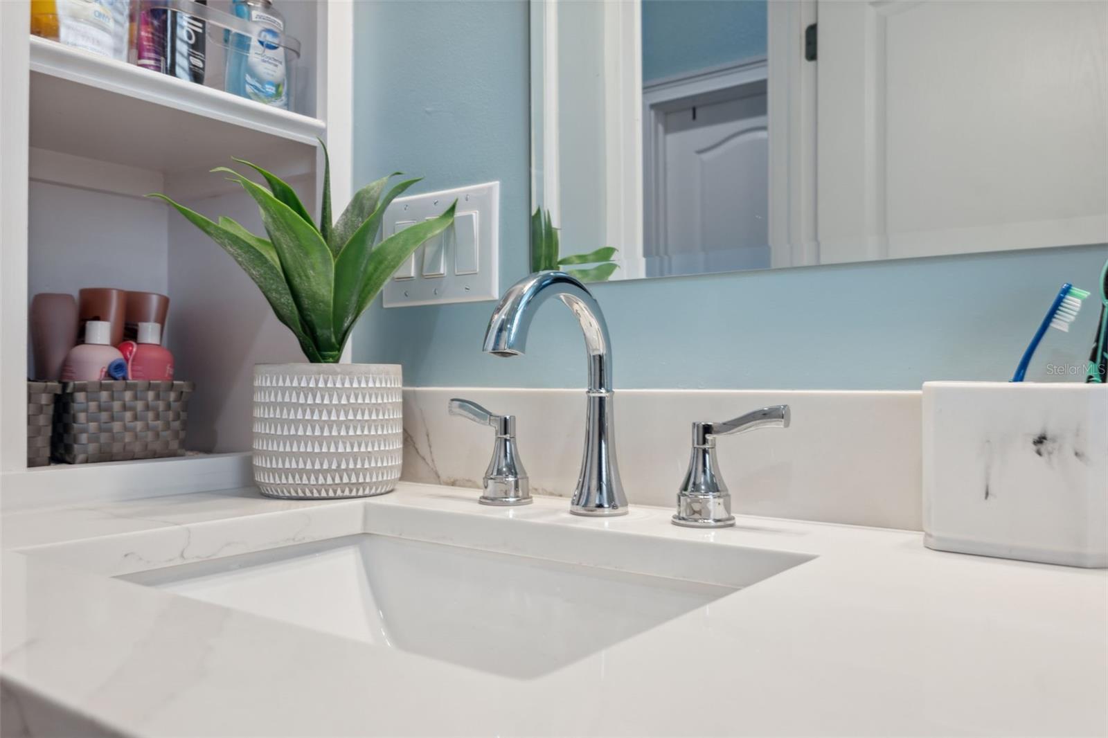 9090 ALEXANDRIA DR, WEEKI WACHEE, FL, 34613