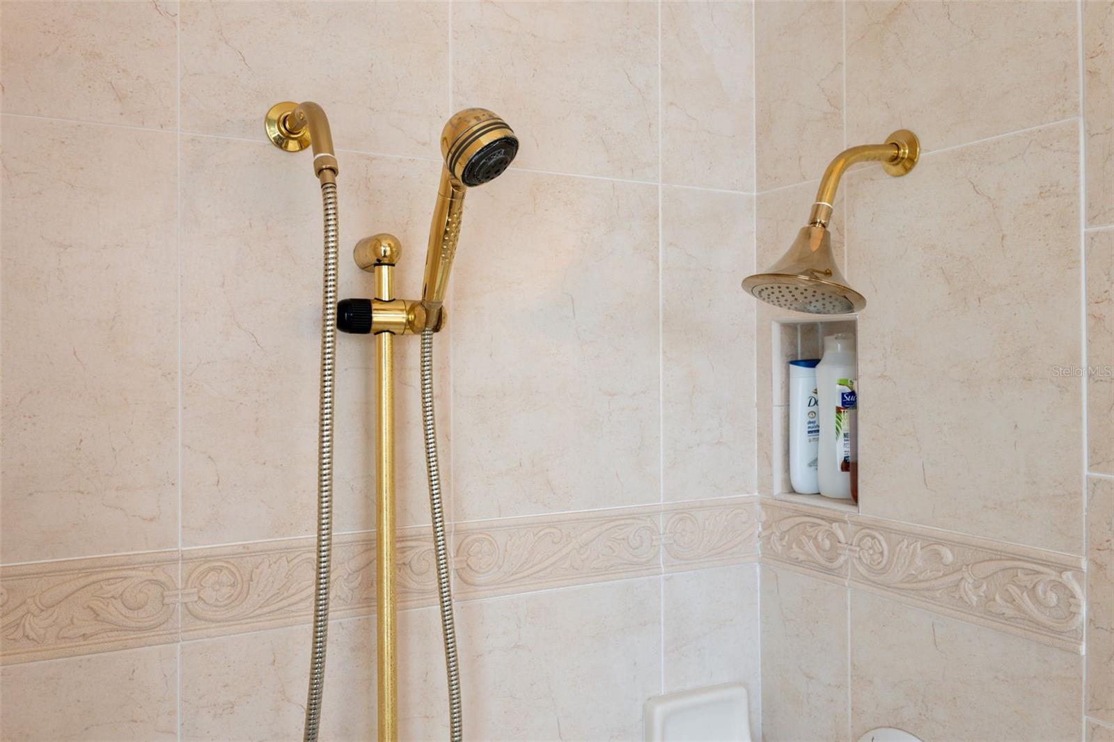 9090 ALEXANDRIA DR, WEEKI WACHEE, FL, 34613