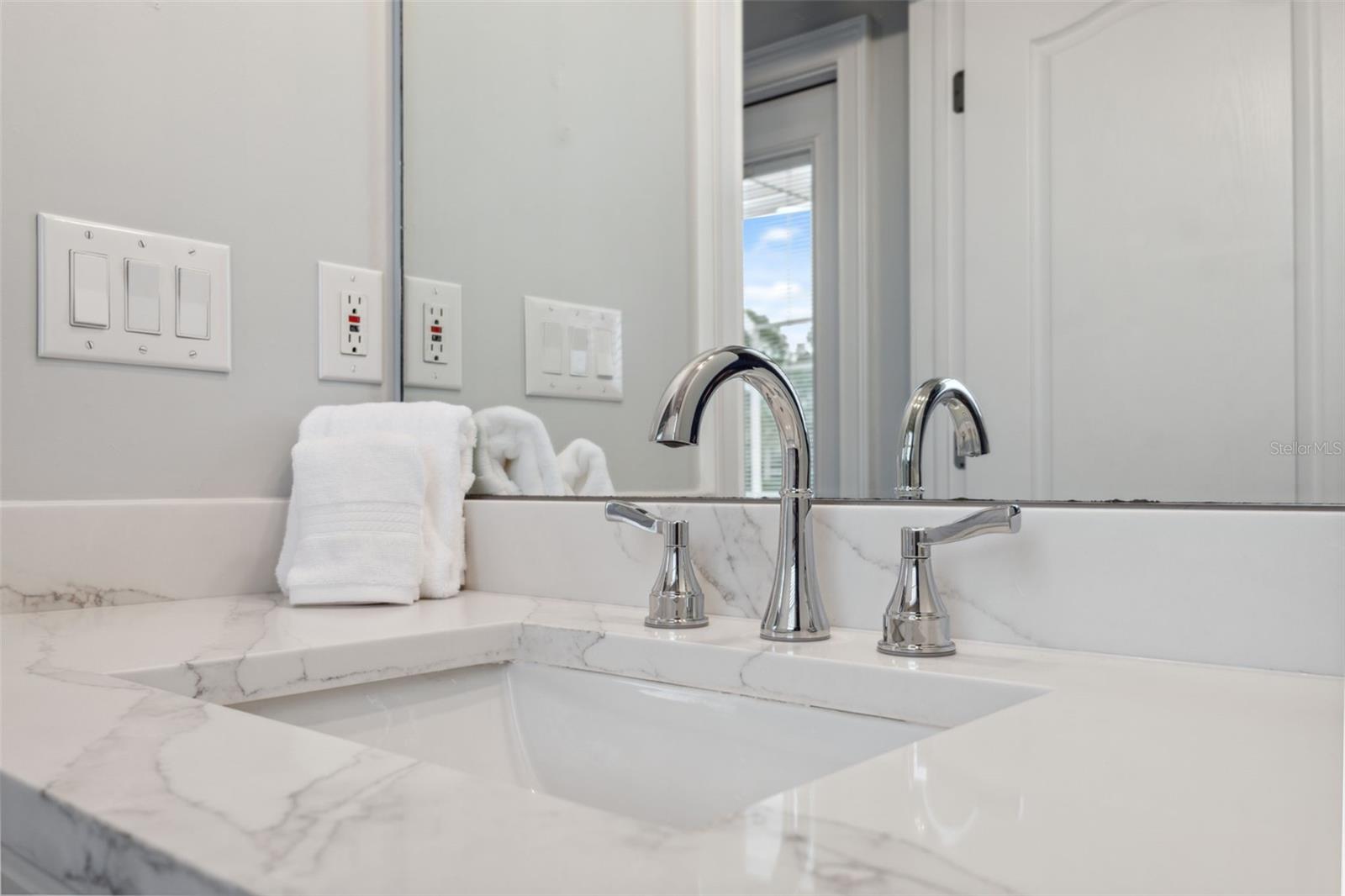 9090 ALEXANDRIA DR, WEEKI WACHEE, FL, 34613