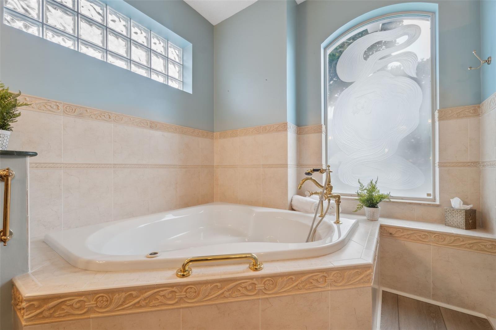9090 ALEXANDRIA DR, WEEKI WACHEE, FL, 34613