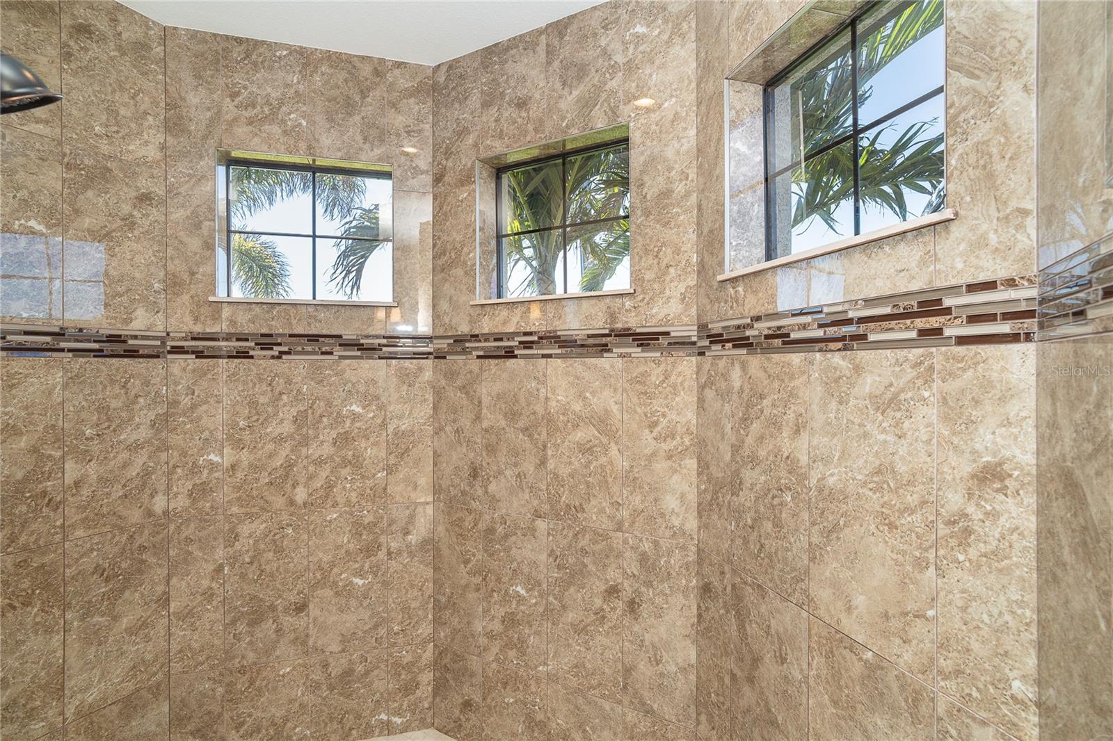 214 W PINE VALLEY LN, ROTONDA WEST, FL, 33947
