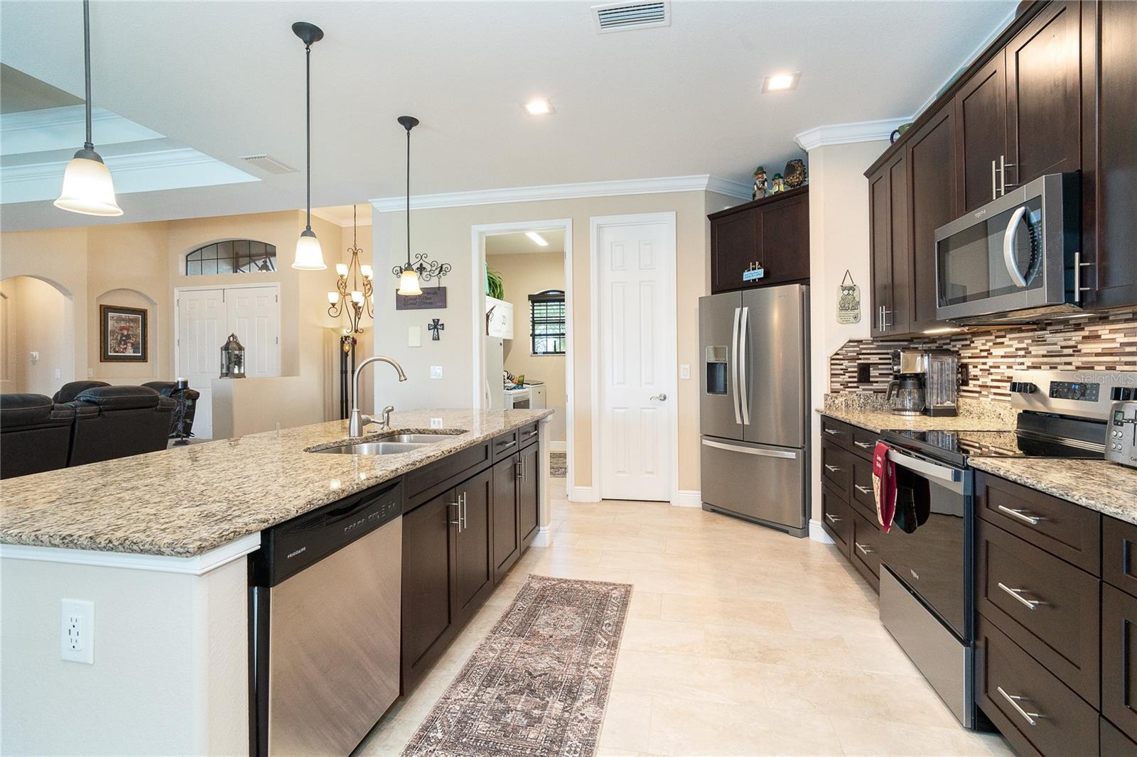 214 W PINE VALLEY LN, ROTONDA WEST, FL, 33947