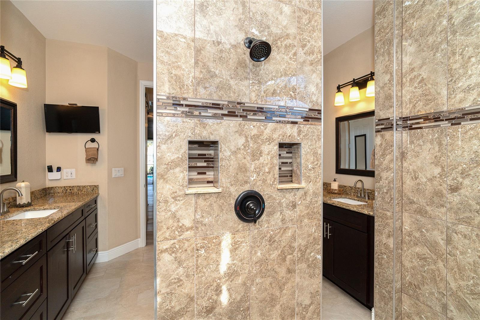 214 W PINE VALLEY LN, ROTONDA WEST, FL, 33947