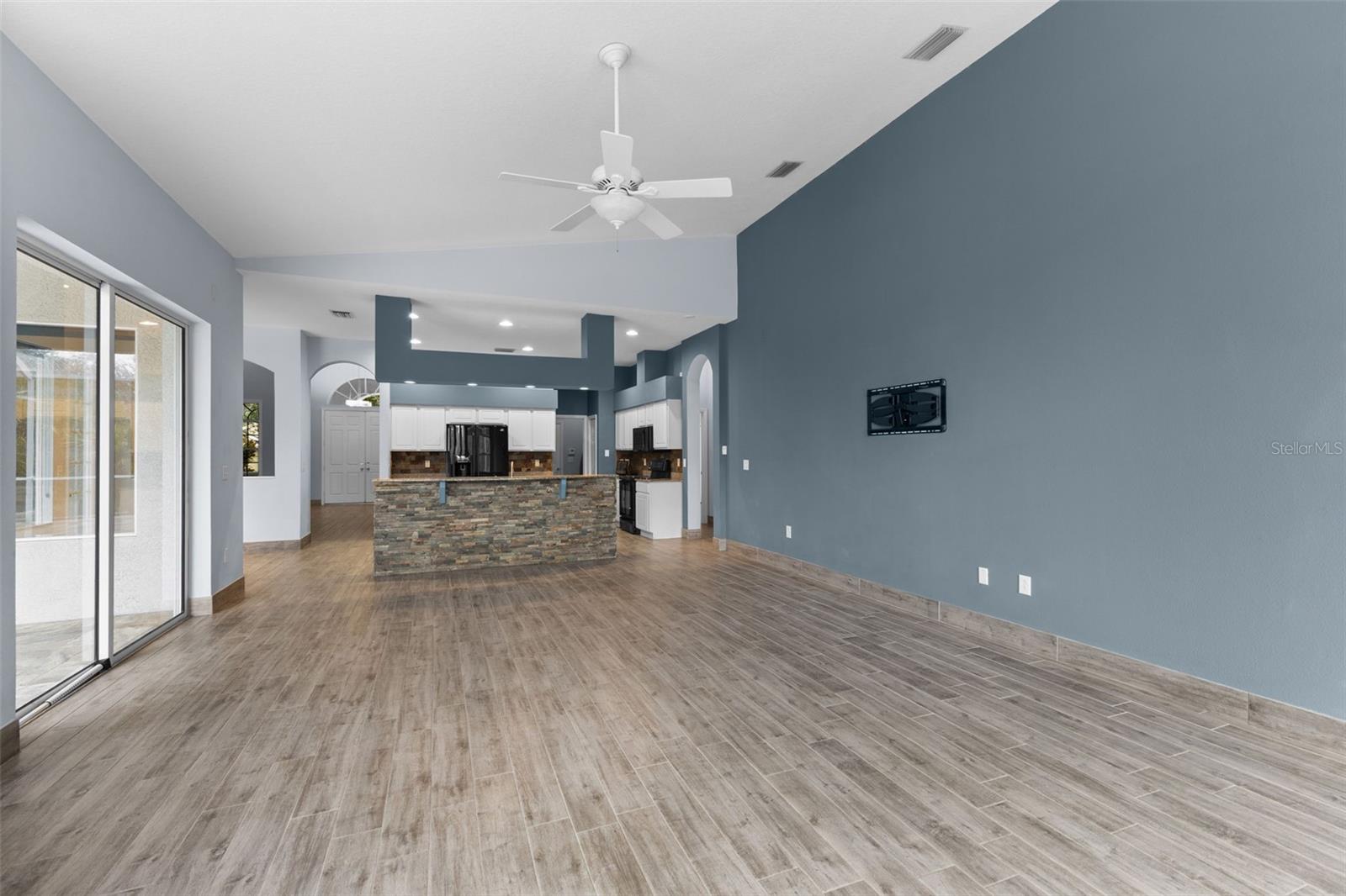 4337 WATERFORD LANDING DR, LUTZ, FL, 33558