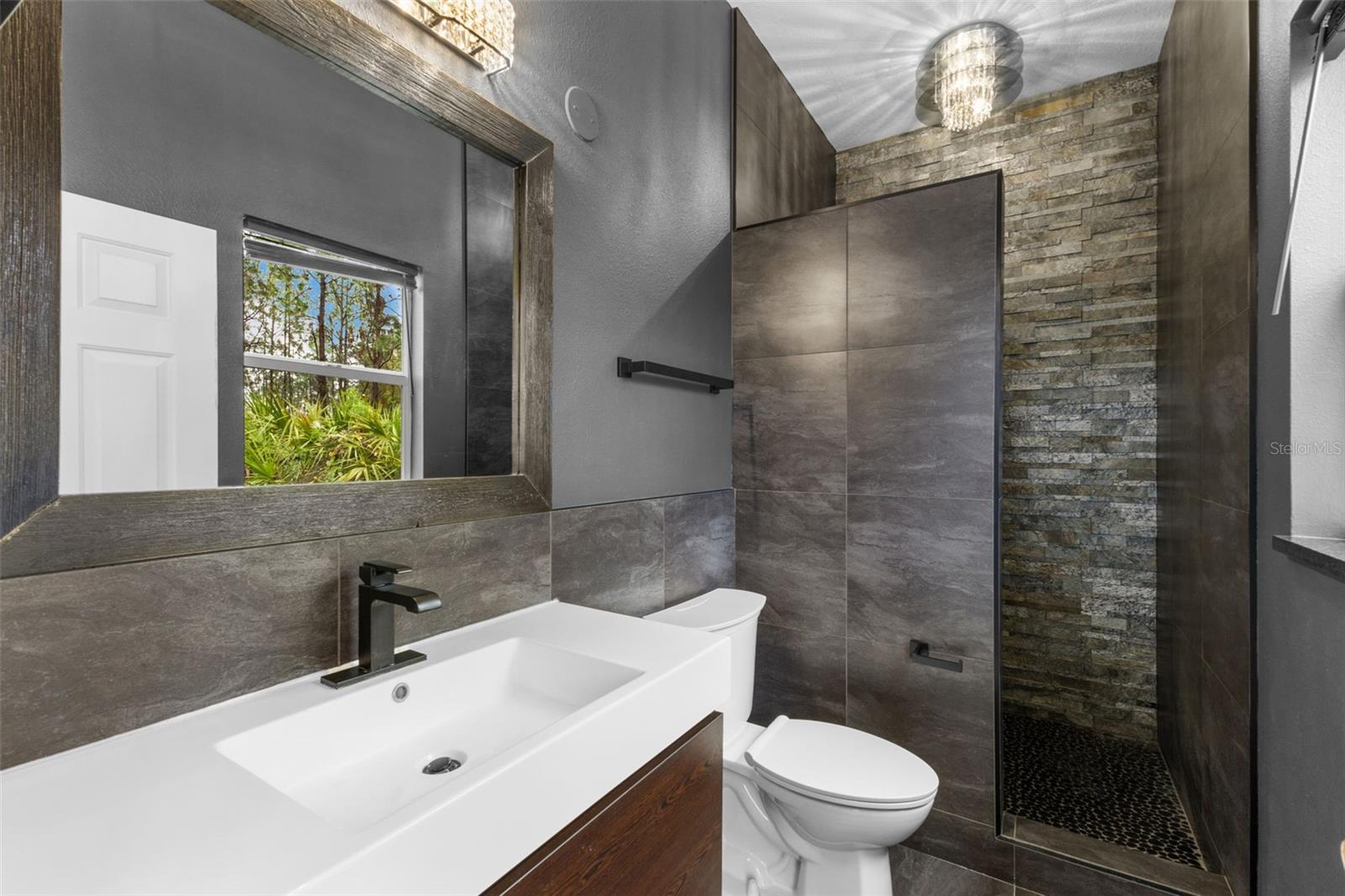 4337 WATERFORD LANDING DR, LUTZ, FL, 33558