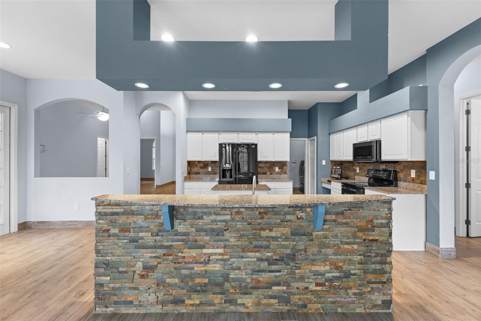 4337 WATERFORD LANDING DR, LUTZ, FL, 33558