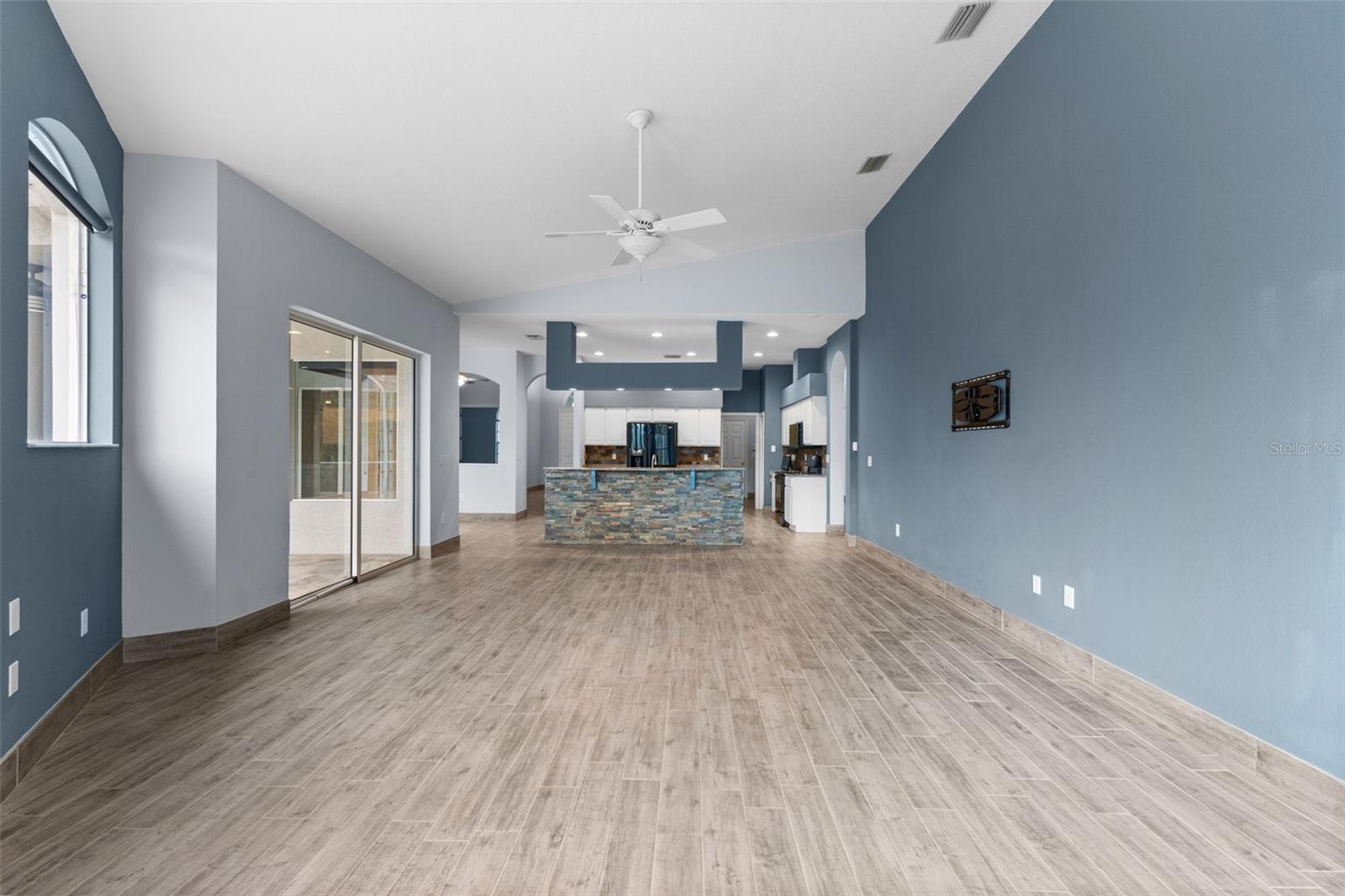 4337 WATERFORD LANDING DR, LUTZ, FL, 33558