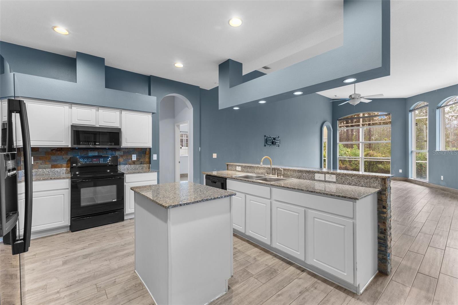 4337 WATERFORD LANDING DR, LUTZ, FL, 33558
