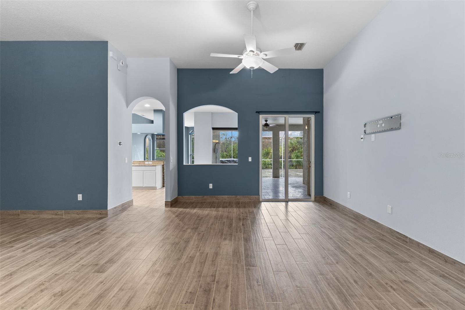 4337 WATERFORD LANDING DR, LUTZ, FL, 33558