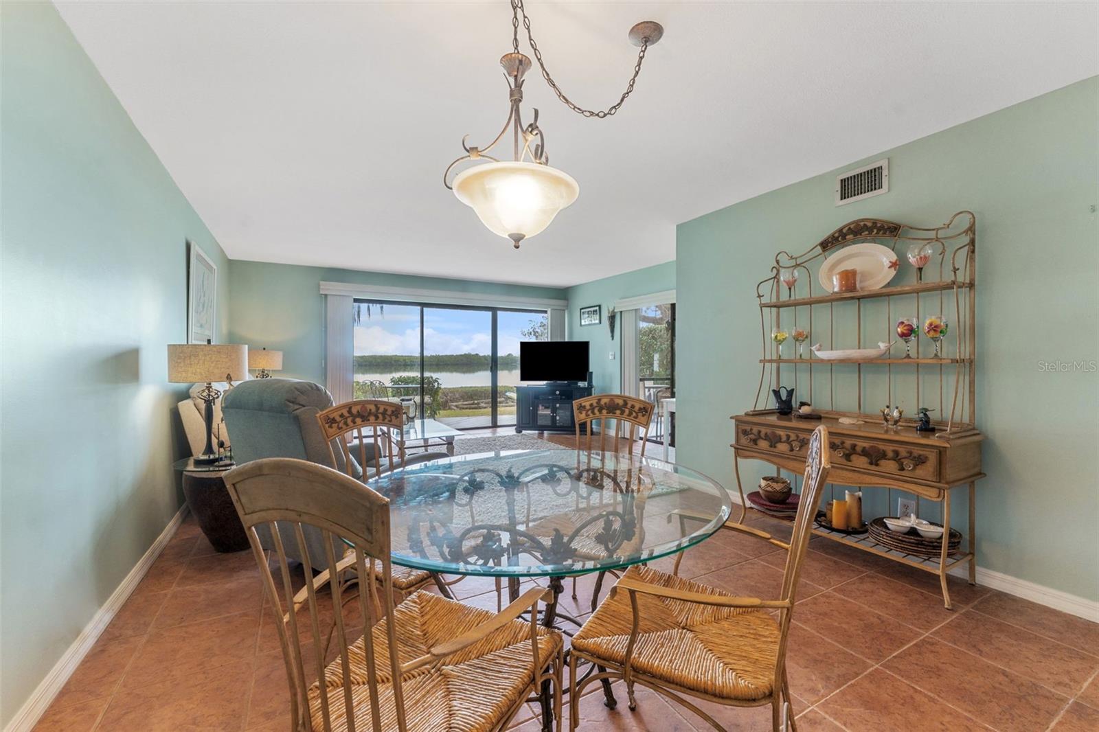 1111 N BAYSHORE BLVD #B7, CLEARWATER, FL, 33759