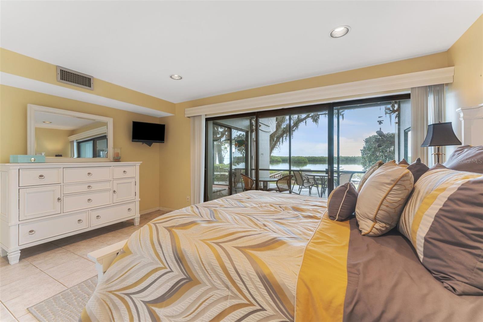 1111 N BAYSHORE BLVD #B7, CLEARWATER, FL, 33759
