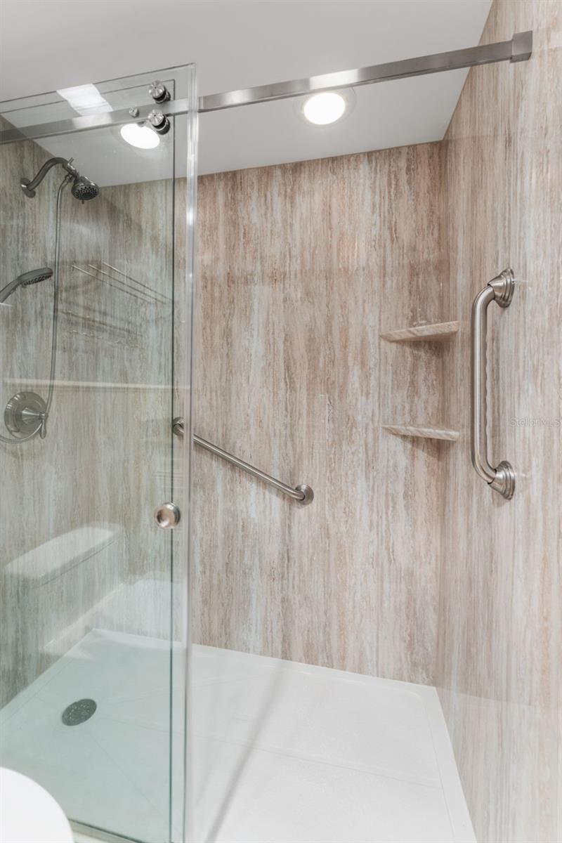 1111 N BAYSHORE BLVD #B7, CLEARWATER, FL, 33759