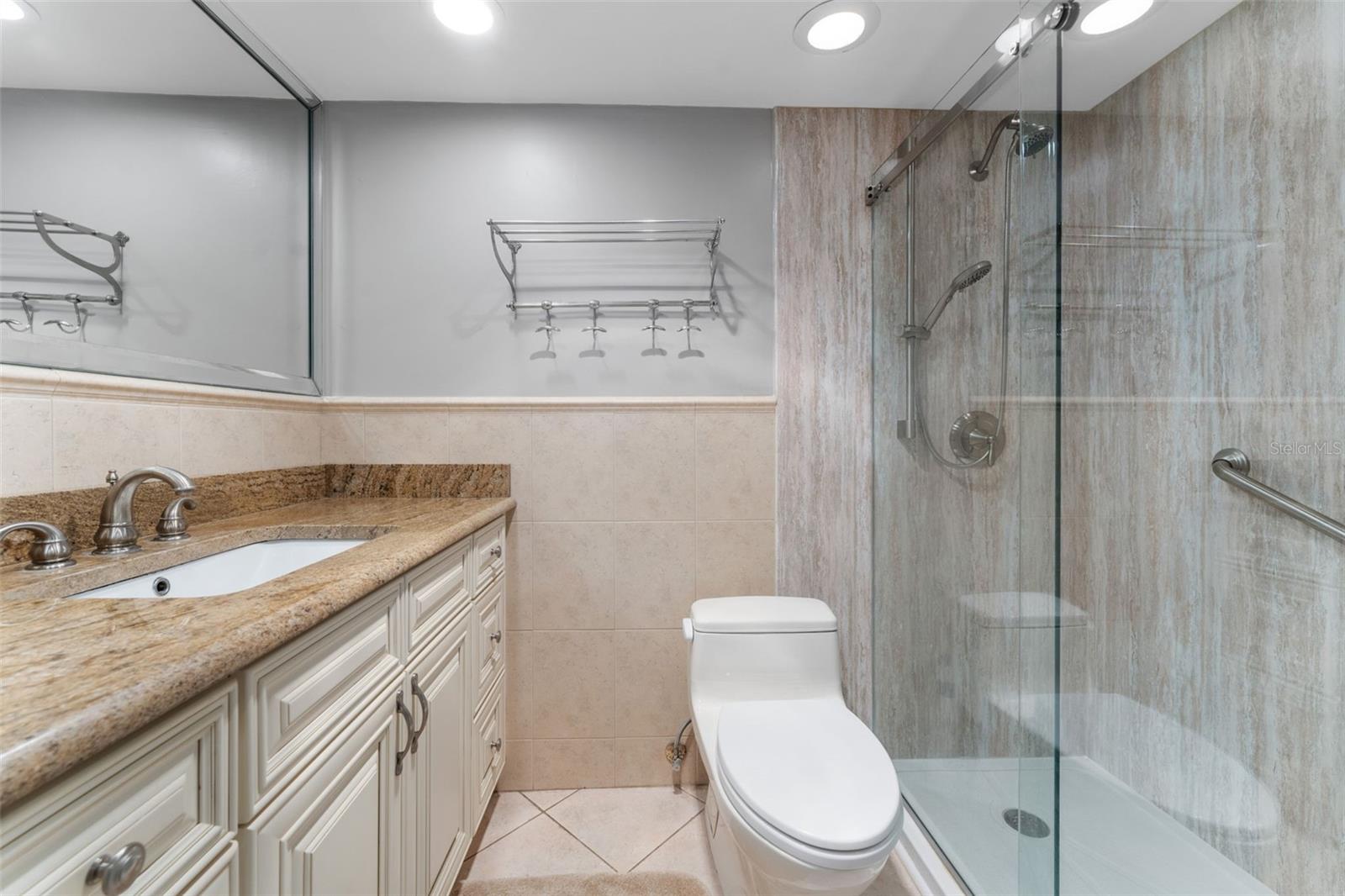 1111 N BAYSHORE BLVD #B7, CLEARWATER, FL, 33759