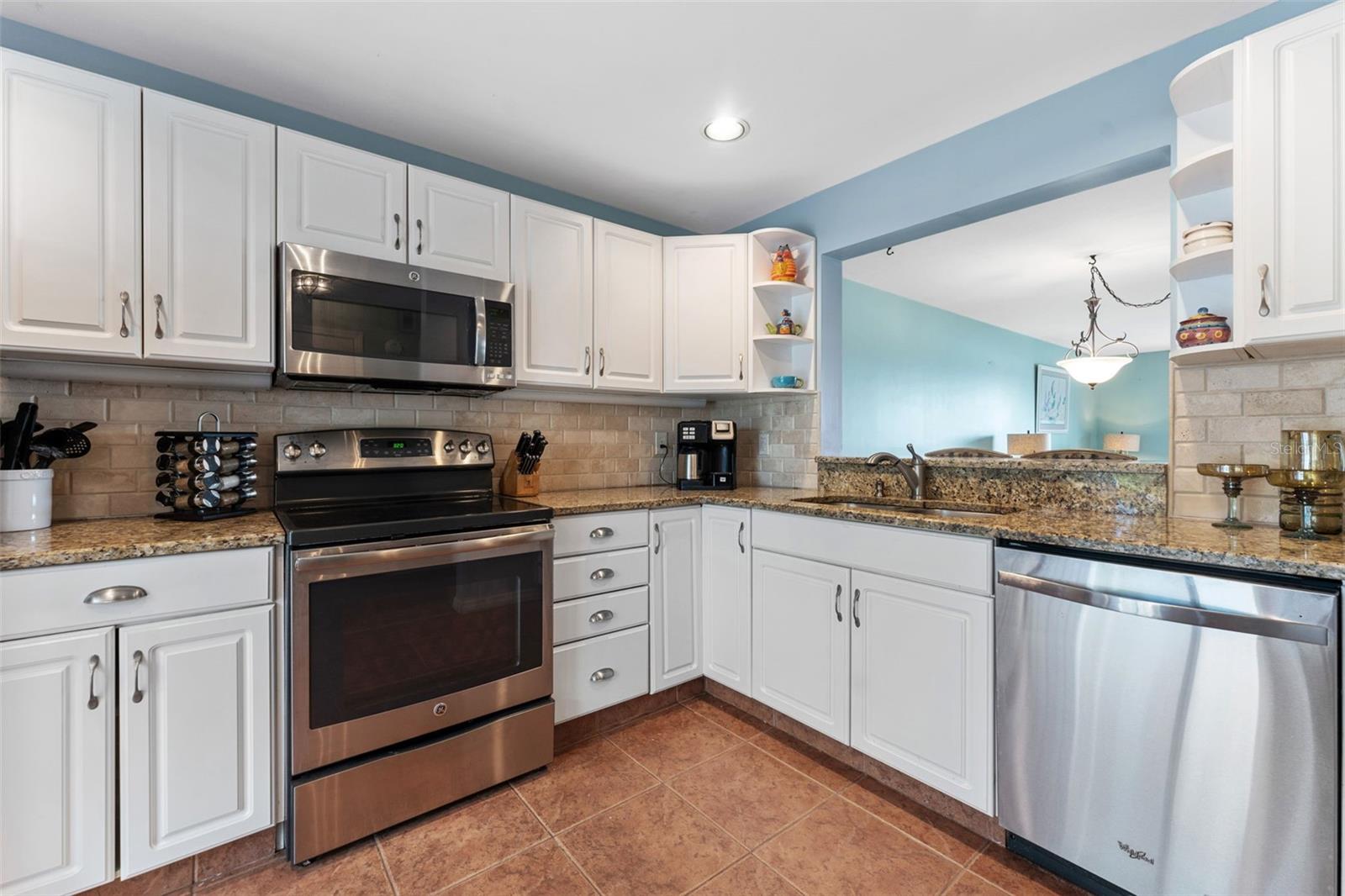 1111 N BAYSHORE BLVD #B7, CLEARWATER, FL, 33759