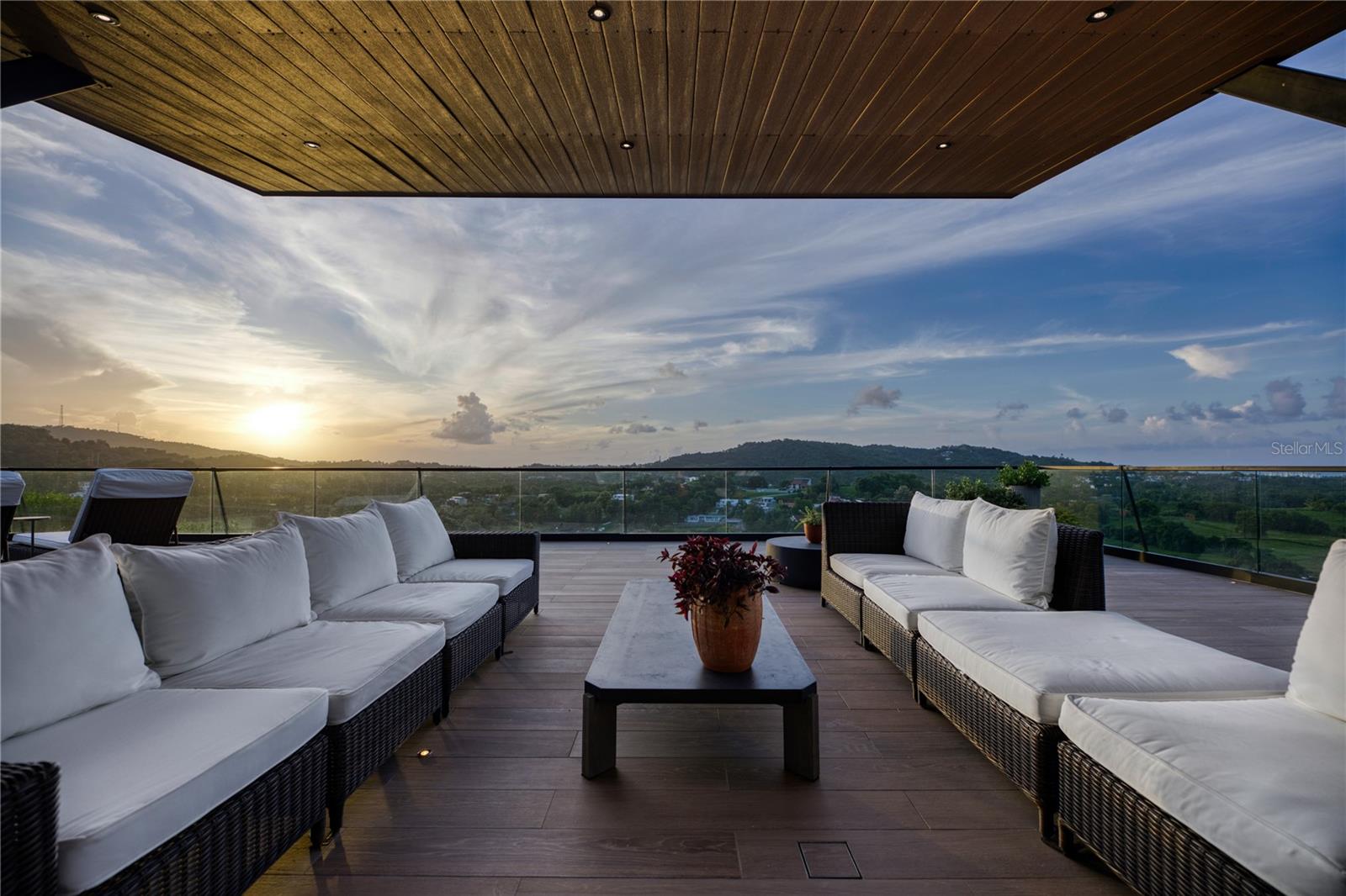 PR9111242 Property Photo