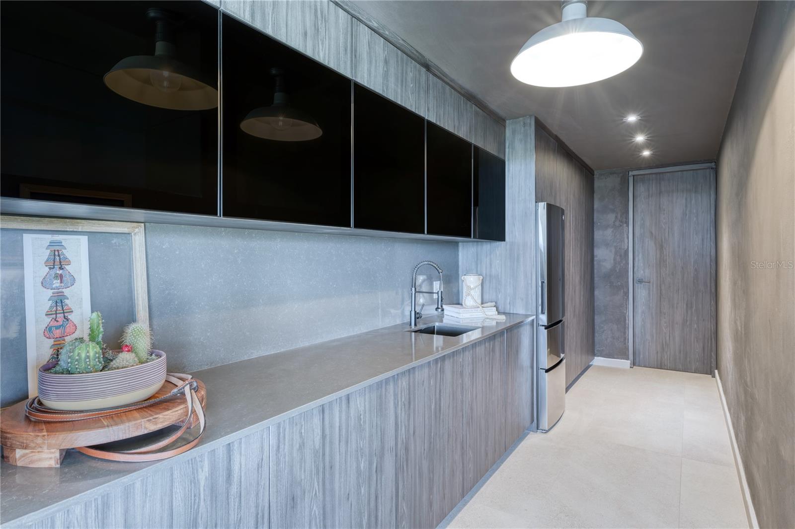 PR9111242 Property Photo