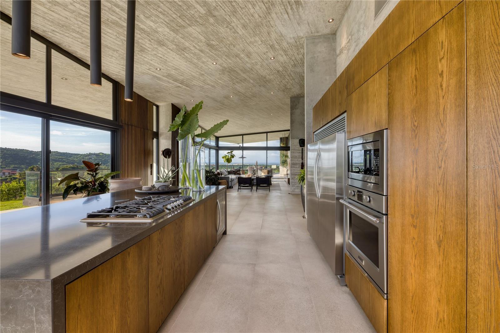 PR9111242 Property Photo