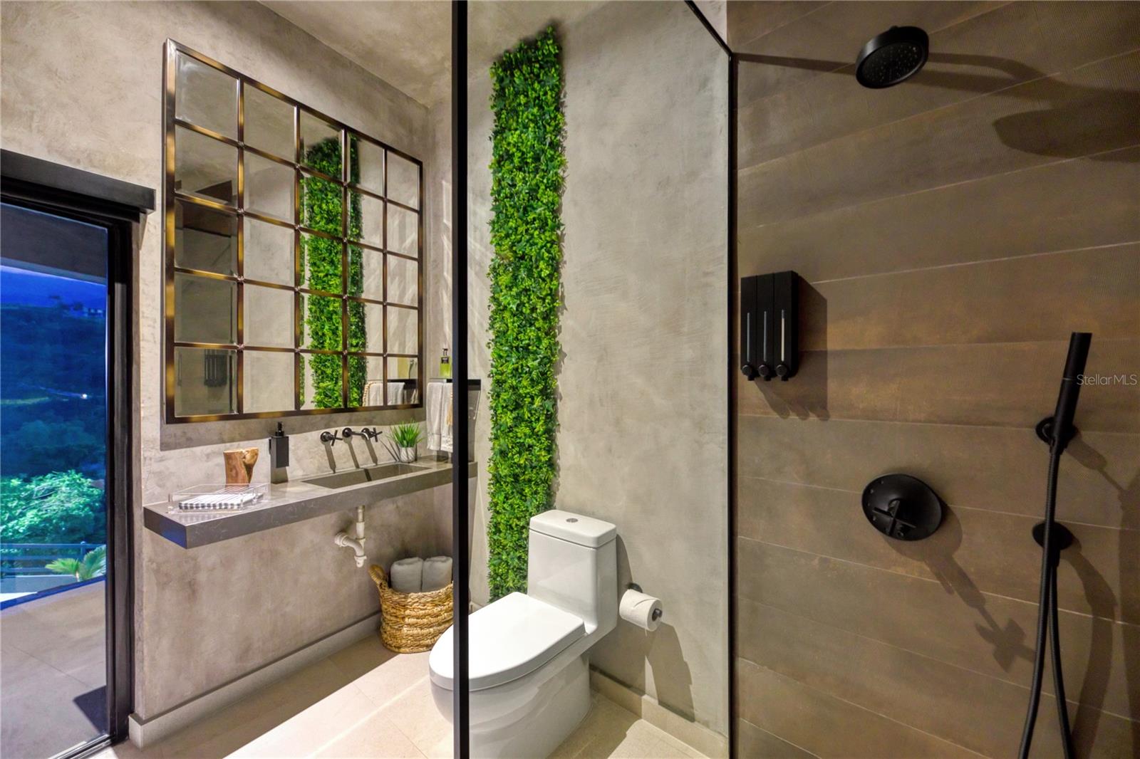 PR9111242 Property Photo