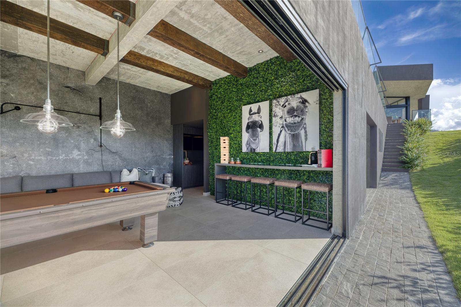 PR9111242 Property Photo