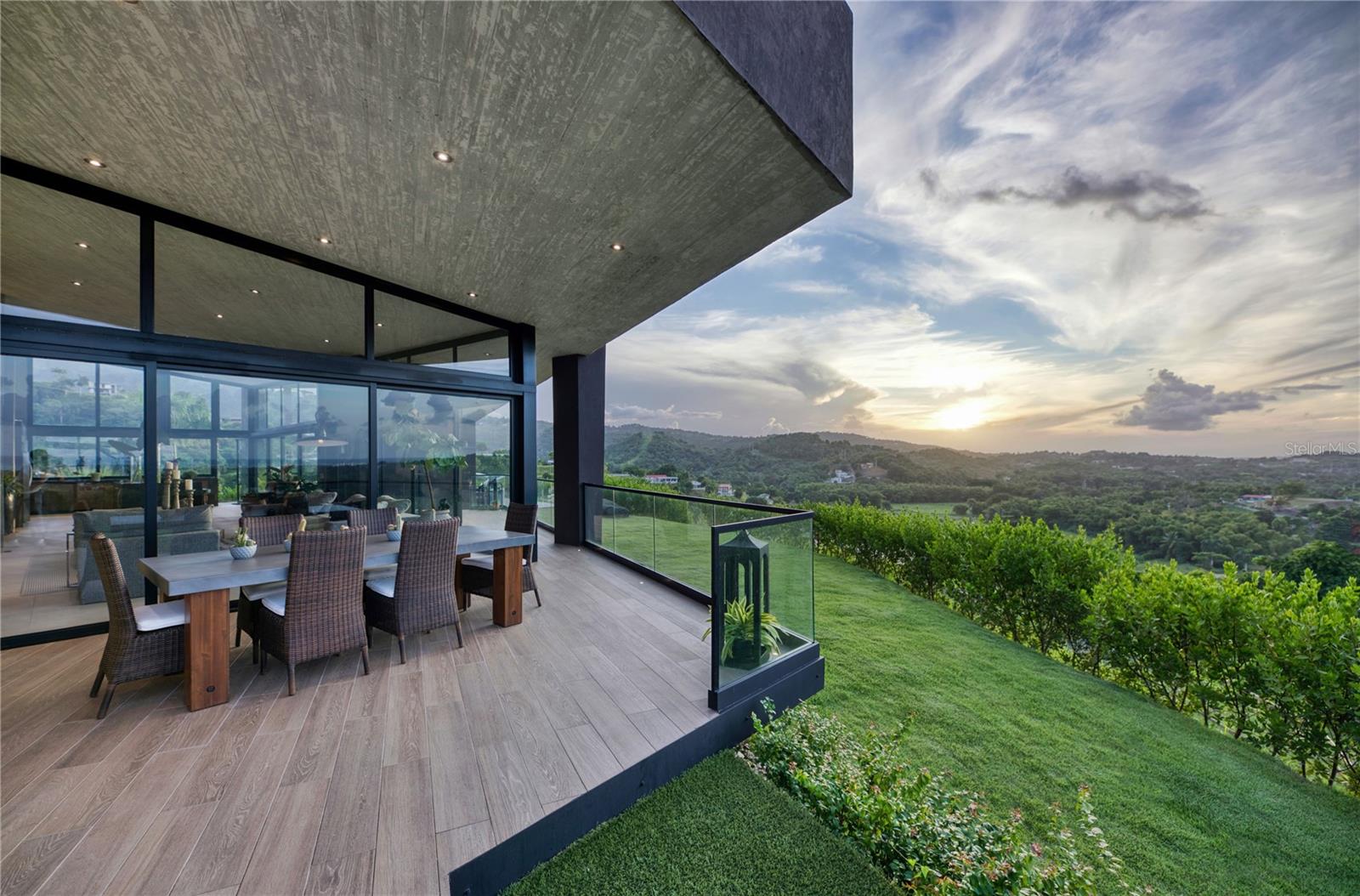 PR9111242 Property Photo