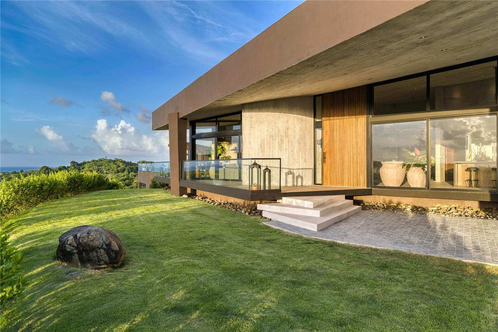 PR9111242 Property Photo